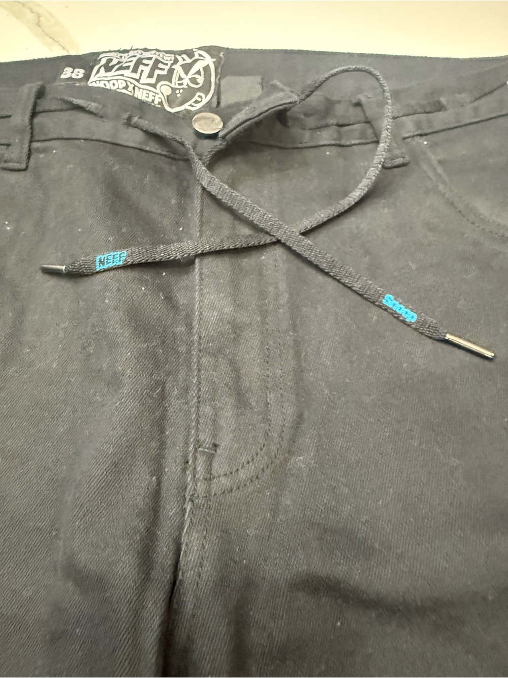 Snoop Dogg’s Neff Black Denim Pants - Picture 2 of 9